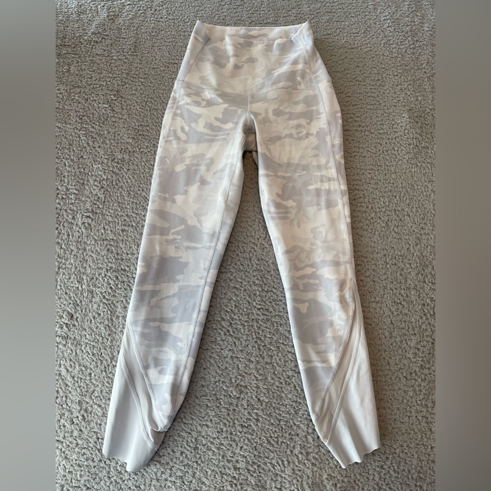 Lululemon Wunder Under High-Rise Tight 25" *Luxtreme Incognito Camo Jacquard 4